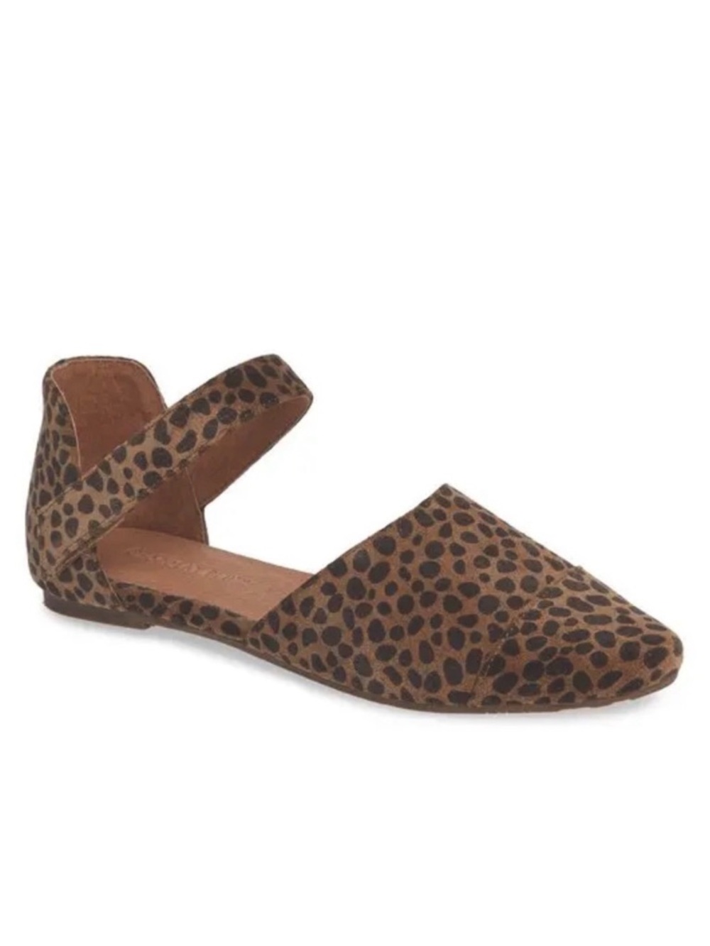 NWOT Chocolat Blu Gaia Leopard Print Suede Pointy Toe Flat Sandals Size 6.5